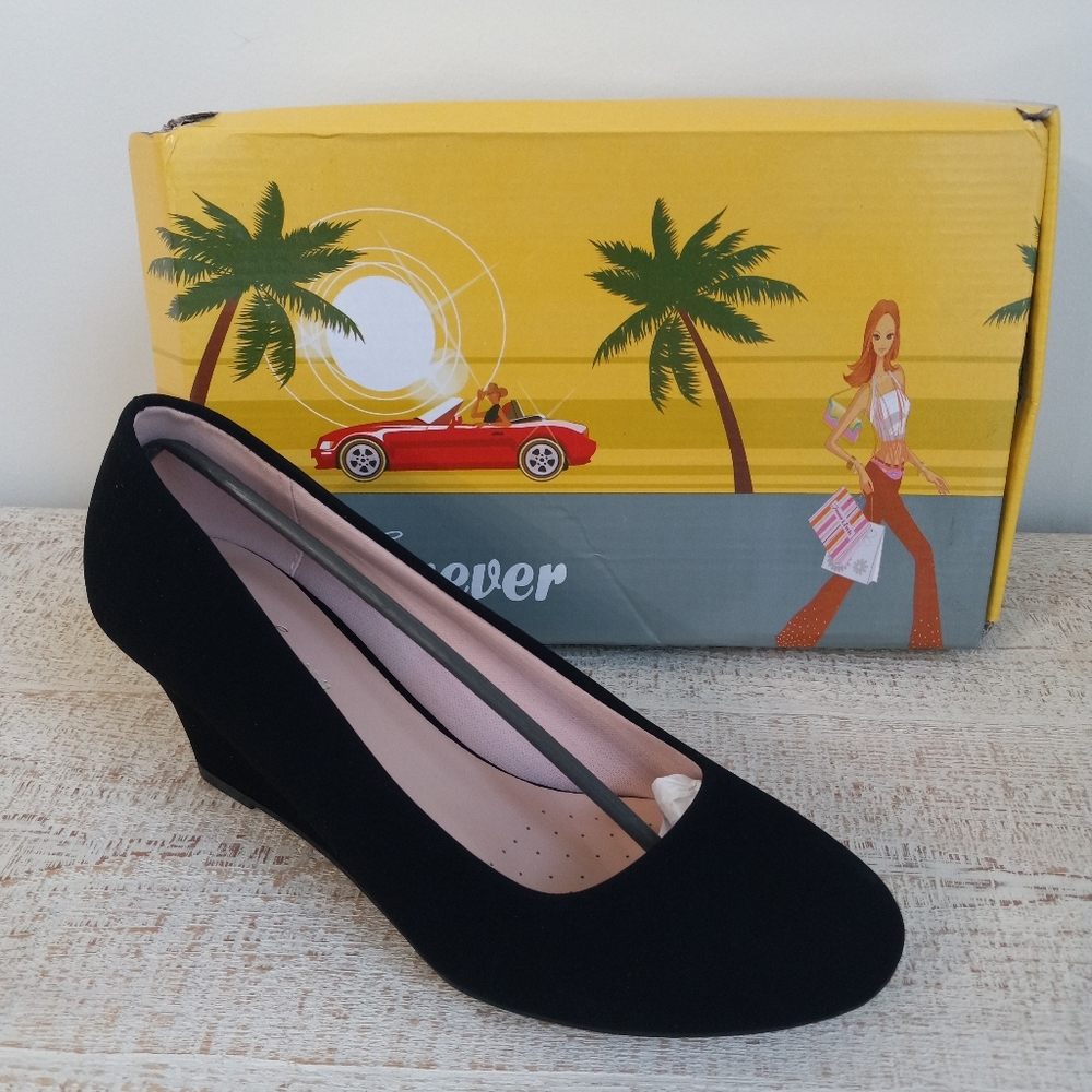 Forever black wedge heel. Size 8.5
